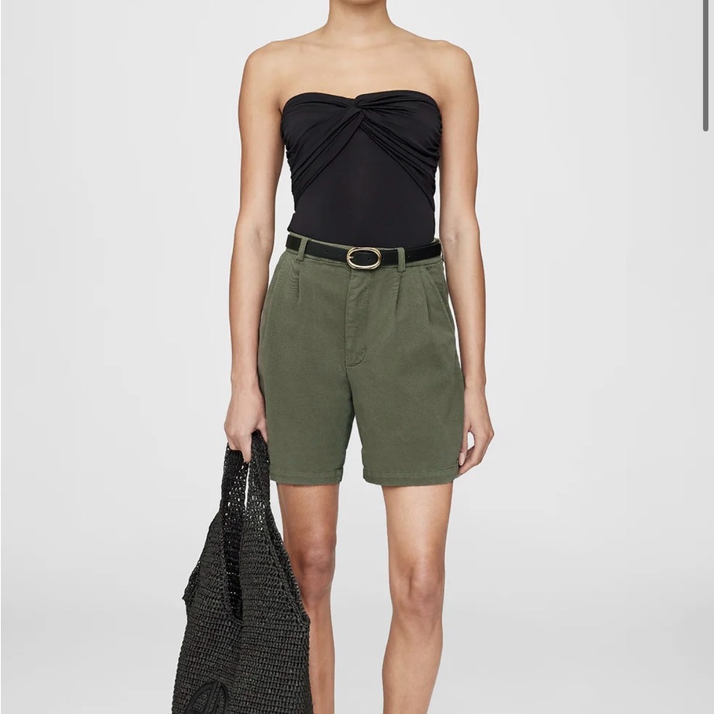 Annie Bing Carrie Shorts in Army Green Size 36 (US 6)